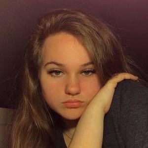 Meet your Posher, Claire